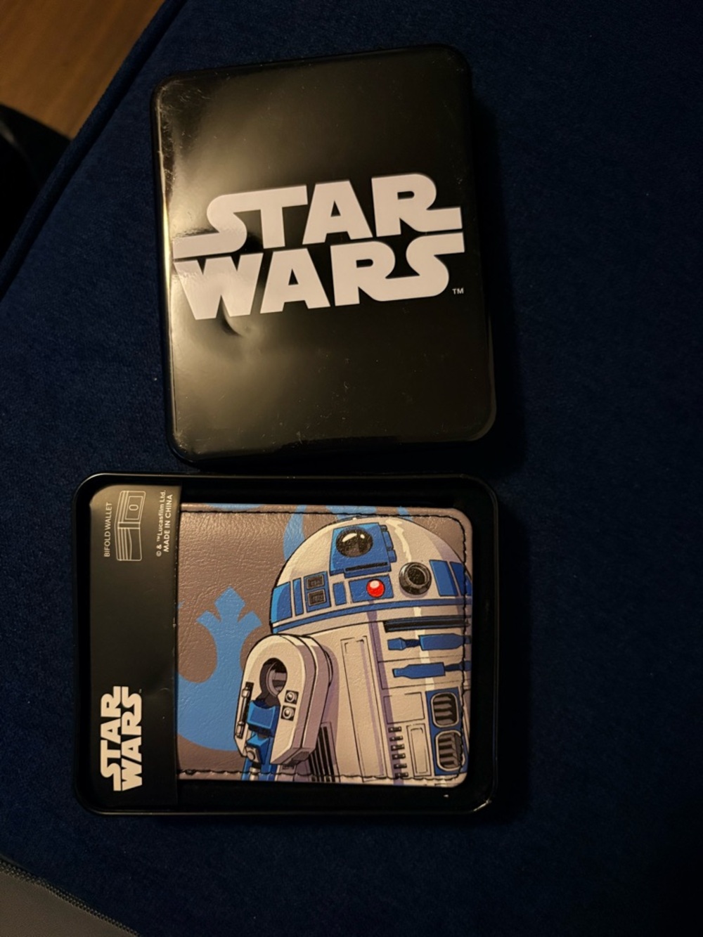 Buckle-Down Star Wars R2-D2 Pose and Rebel Alliance Insignia Bi-Fold Wallet